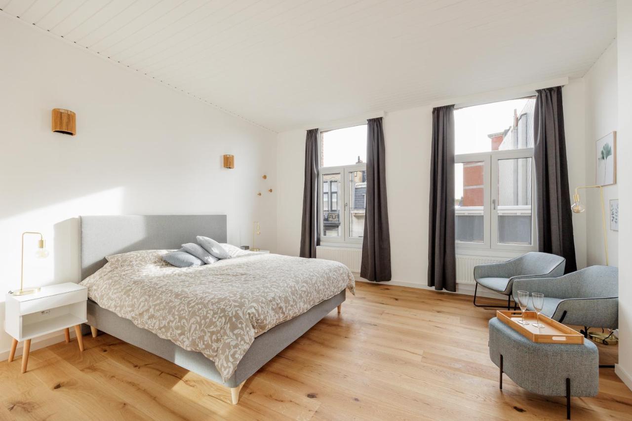 Surprimo - Gerenoveerd Appartement アントウェルペン エクステリア 写真