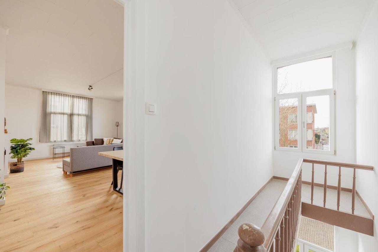 Surprimo - Gerenoveerd Appartement アントウェルペン エクステリア 写真